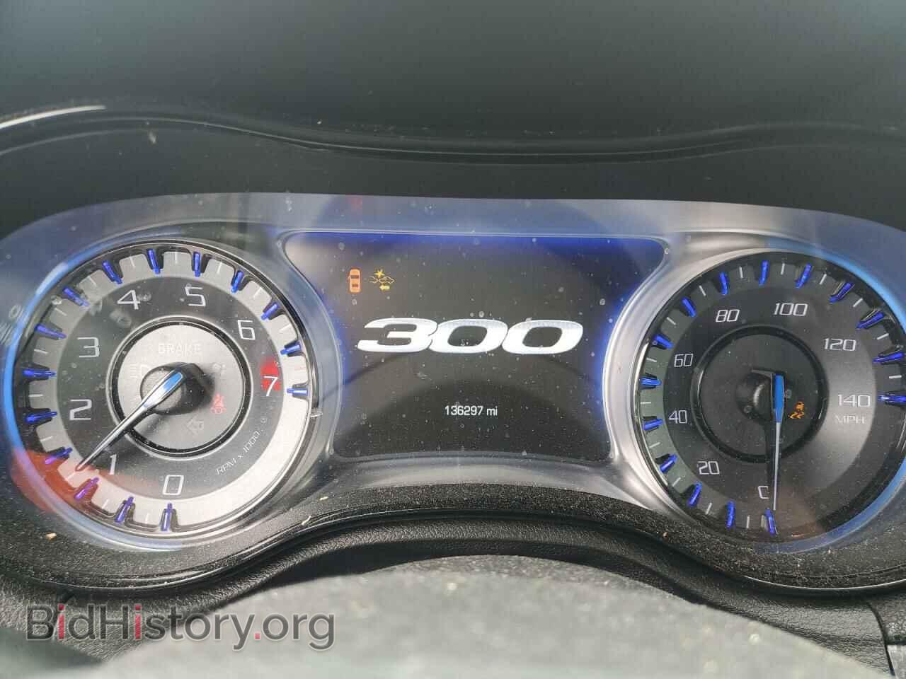 2016 CHRYSLER 300 - VIN: 2C3CCAGG1GH162064 - Фото 9