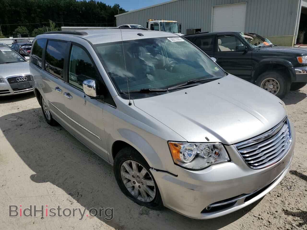 Photo 2A4RR8DG3BR665903 - CHRYSLER MINIVAN 2011