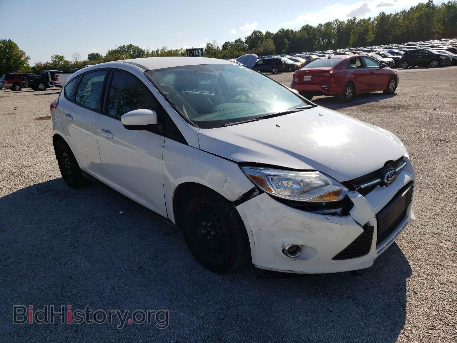 Photo 1FAHP3K25CL338288 - FORD FOCUS 2012
