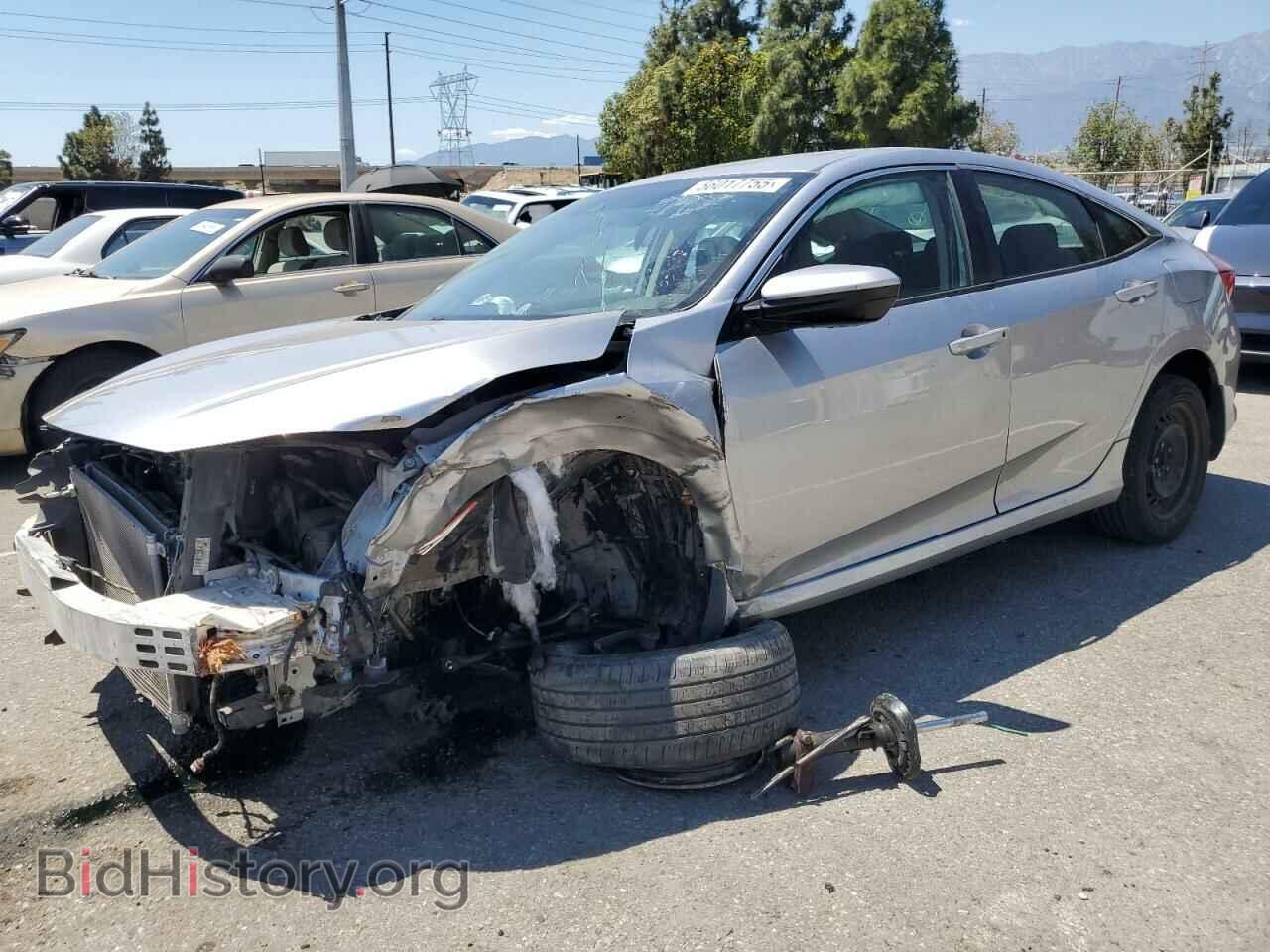 Photo 2HGFC2F63KH539270 - HONDA CIVIC 2019