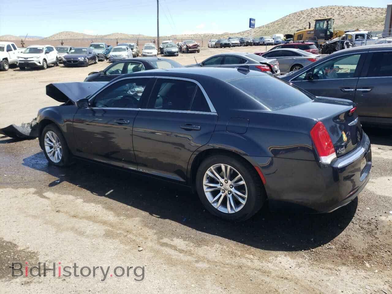 2019 CHRYSLER 300 - VIN: 2C3CCAAG9KH564836 - Фото 2