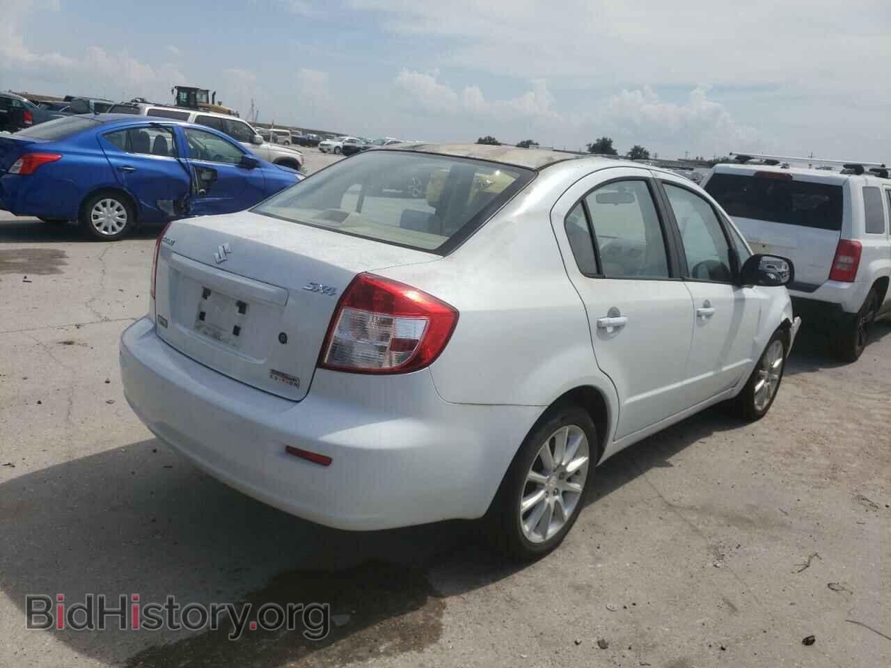 2011 SUZUKI SX4 - VIN: JS2YC5A28B6304464 - Фото 4