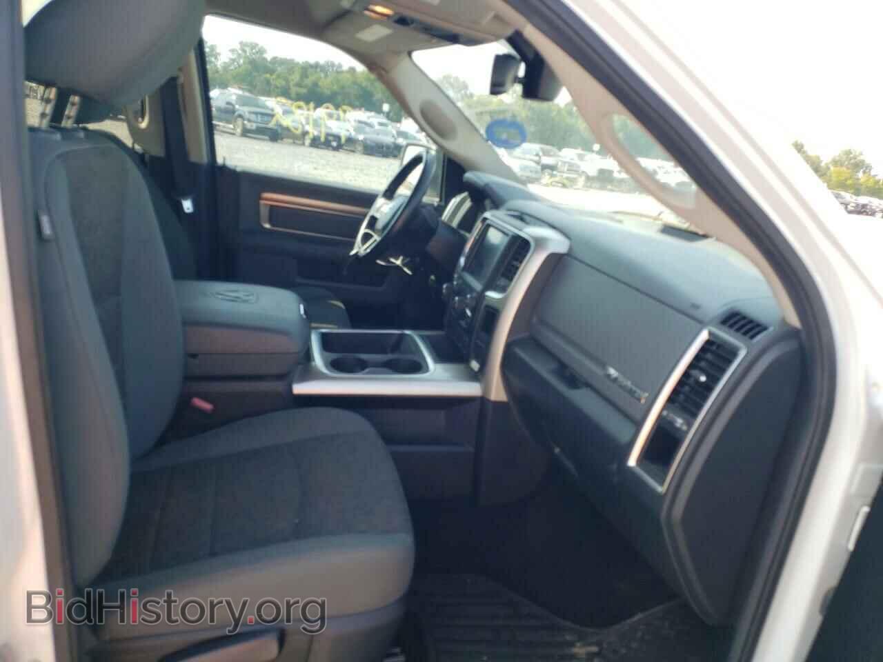 2016 RAM 1500 - VIN: 3C6RR6LT4GG295753 - Фото 5