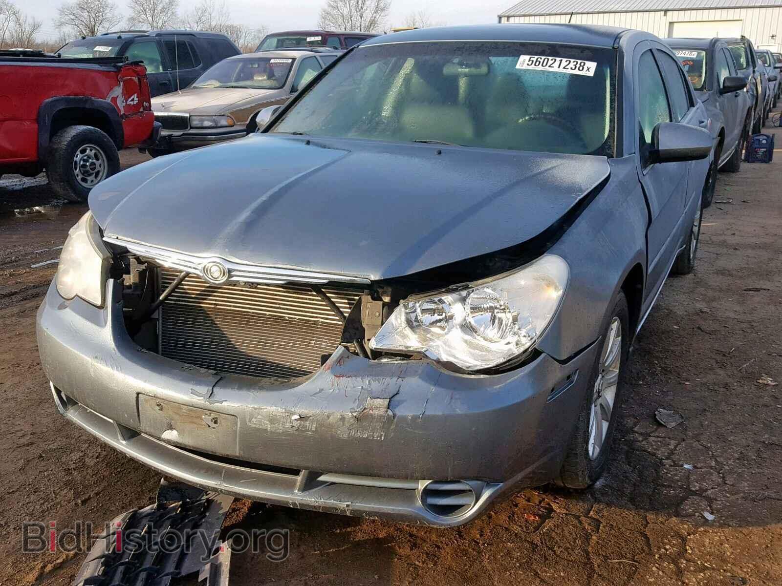 2010 CHRYSLER SEBRING - VIN: 1C3CC5FB3AN147447 - Фото 2