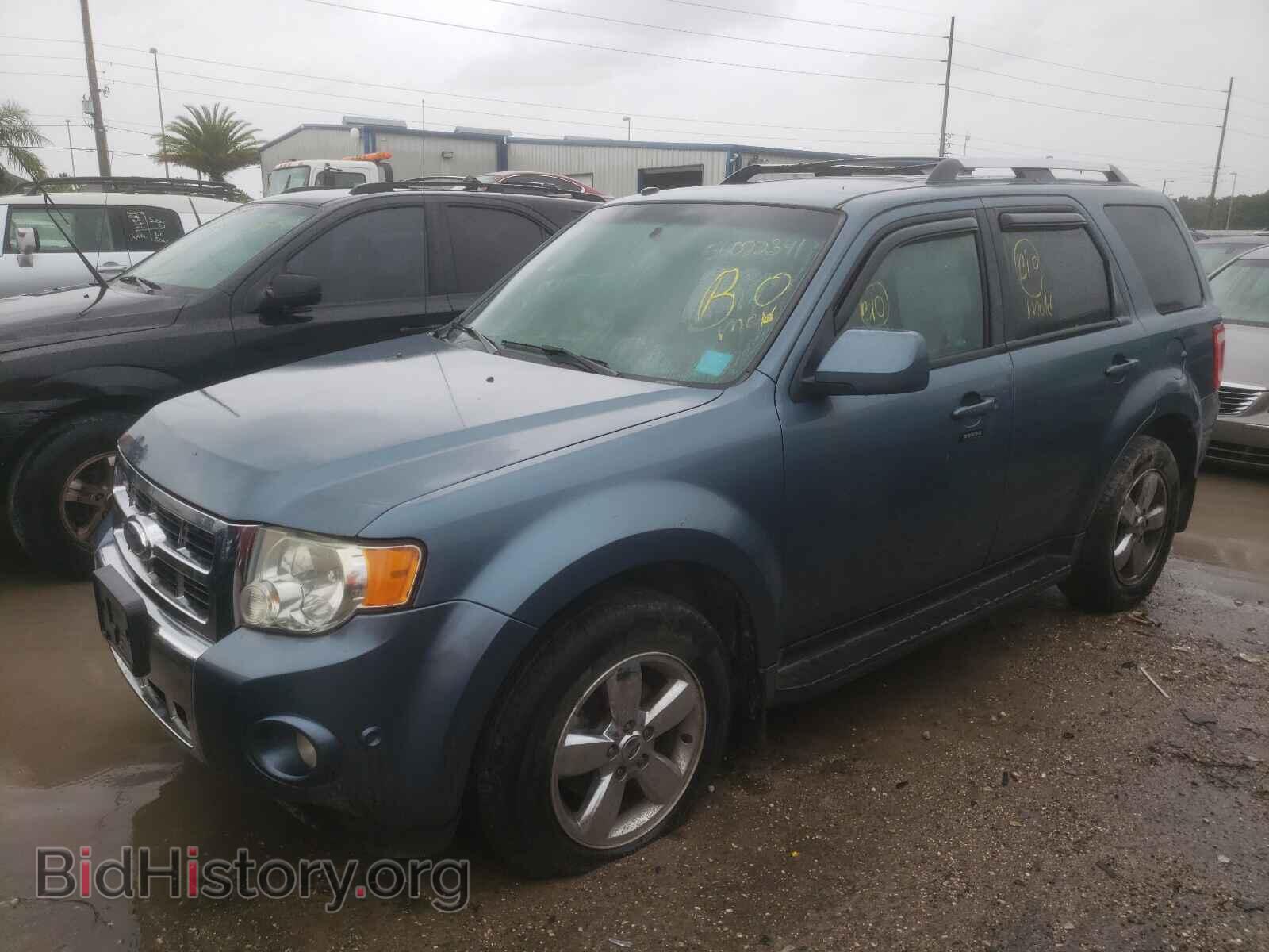 2011 FORD ESCAPE - VIN: 1FMCU0EG9BKB21104 - Фото 2