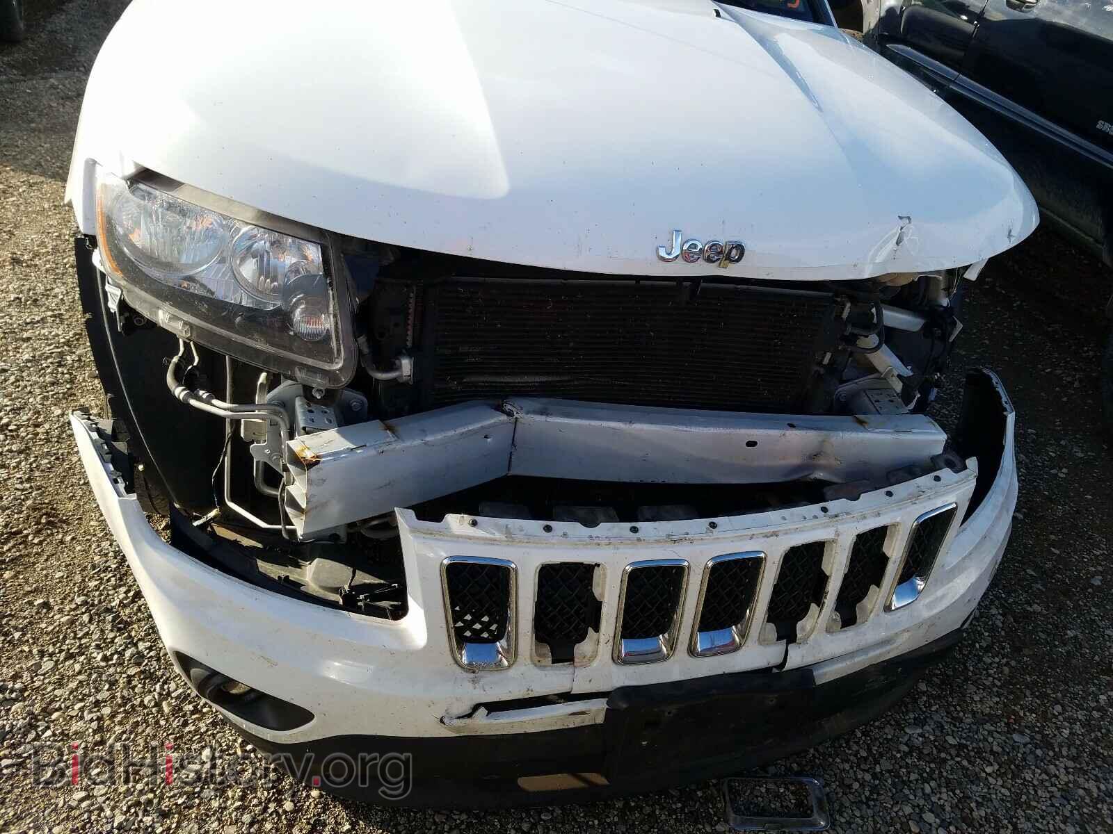 2014 JEEP COMPASS - VIN: 1C4NJDBBXED879967 - Фото 9