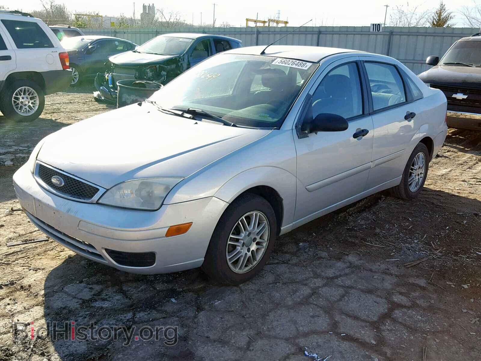 2007 FORD FOCUS - VIN: 1FAFP34N87W288649 - Photo 2