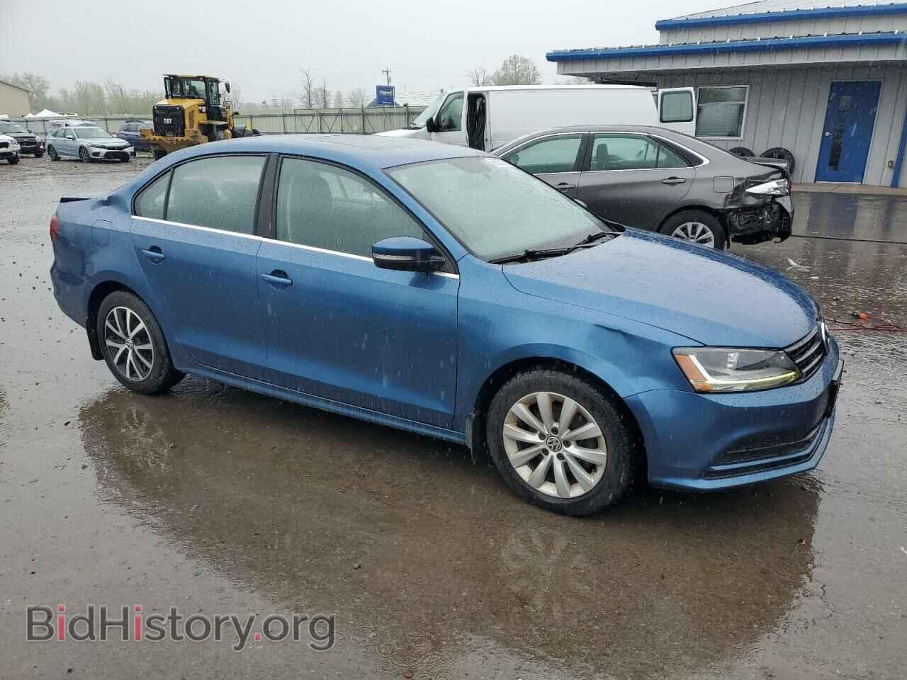 2017 VOLKSWAGEN JETTA - VIN: 3VWDB7AJ2HM225070 - Фото 4