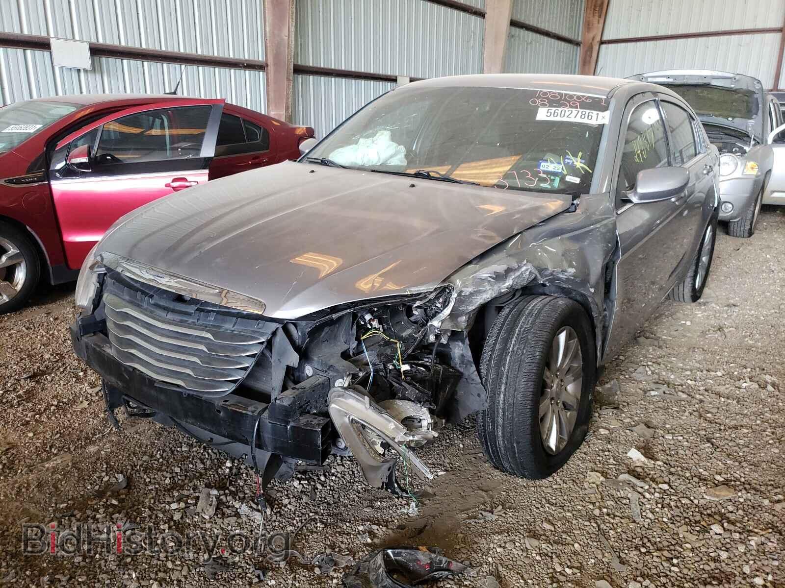 2013 CHRYSLER 200 - VIN: 1C3CCBBB4DN513733 - Фото 2