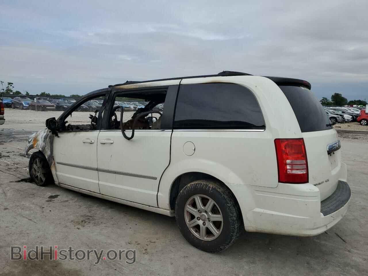 2010 CHRYSLER MINIVAN - VIN: 2A4RR5DX5AR150253 - Фото 2