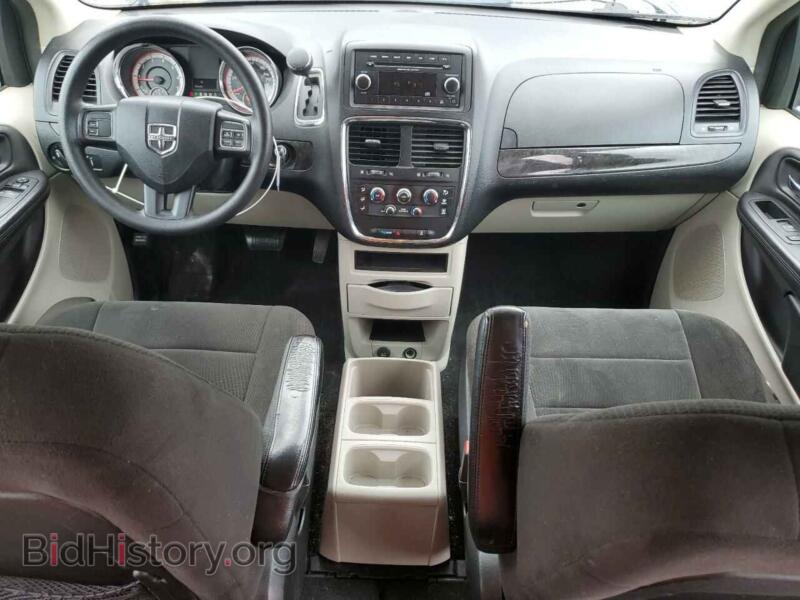 2013 Dodge CARAVAN (VIN 2C4RDGBGXDR710663) — photo 8 of 13