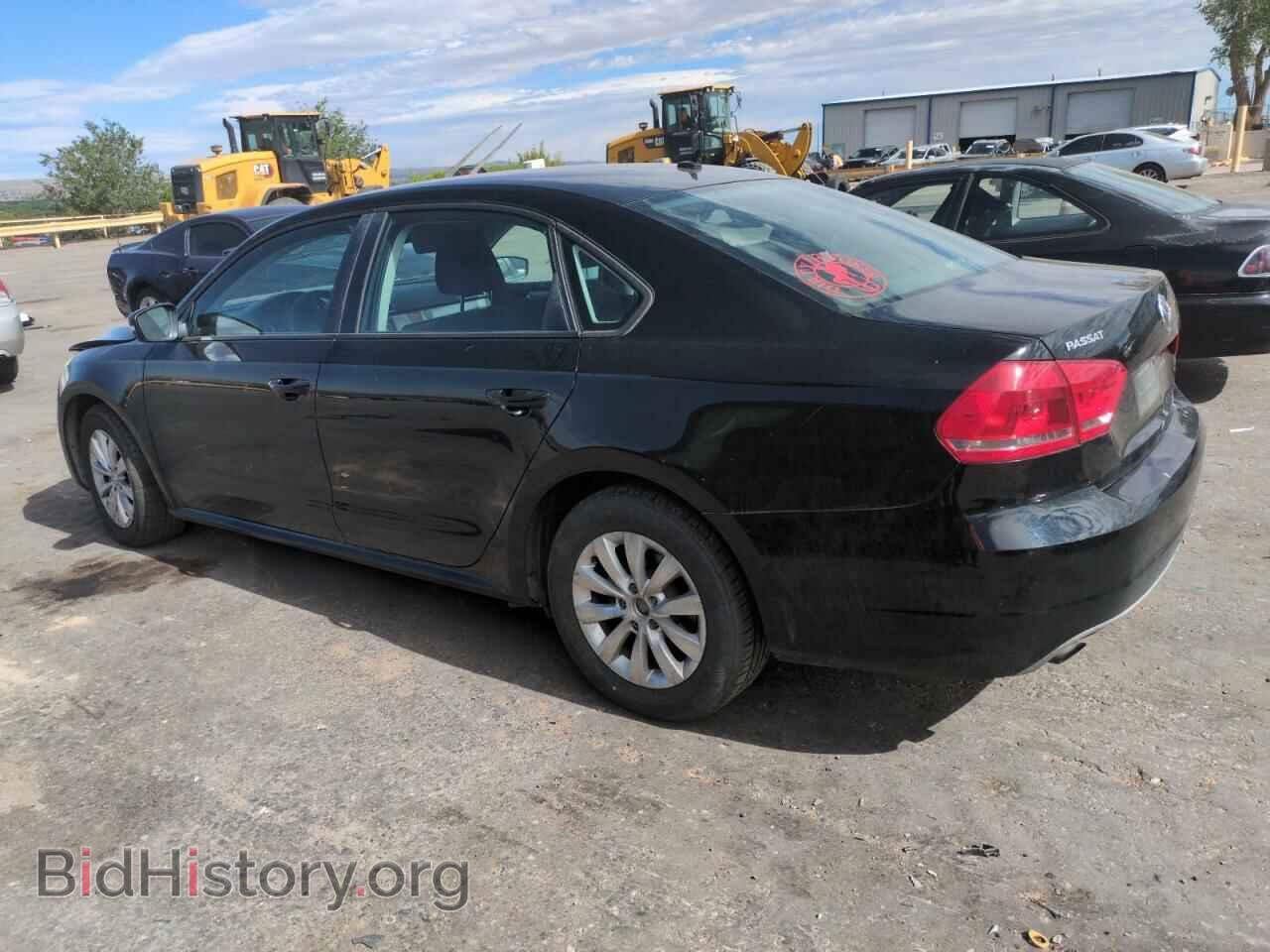 2013 VOLKSWAGEN PASSAT - VIN: 1VWAH7A35DC017750 - Фото 2