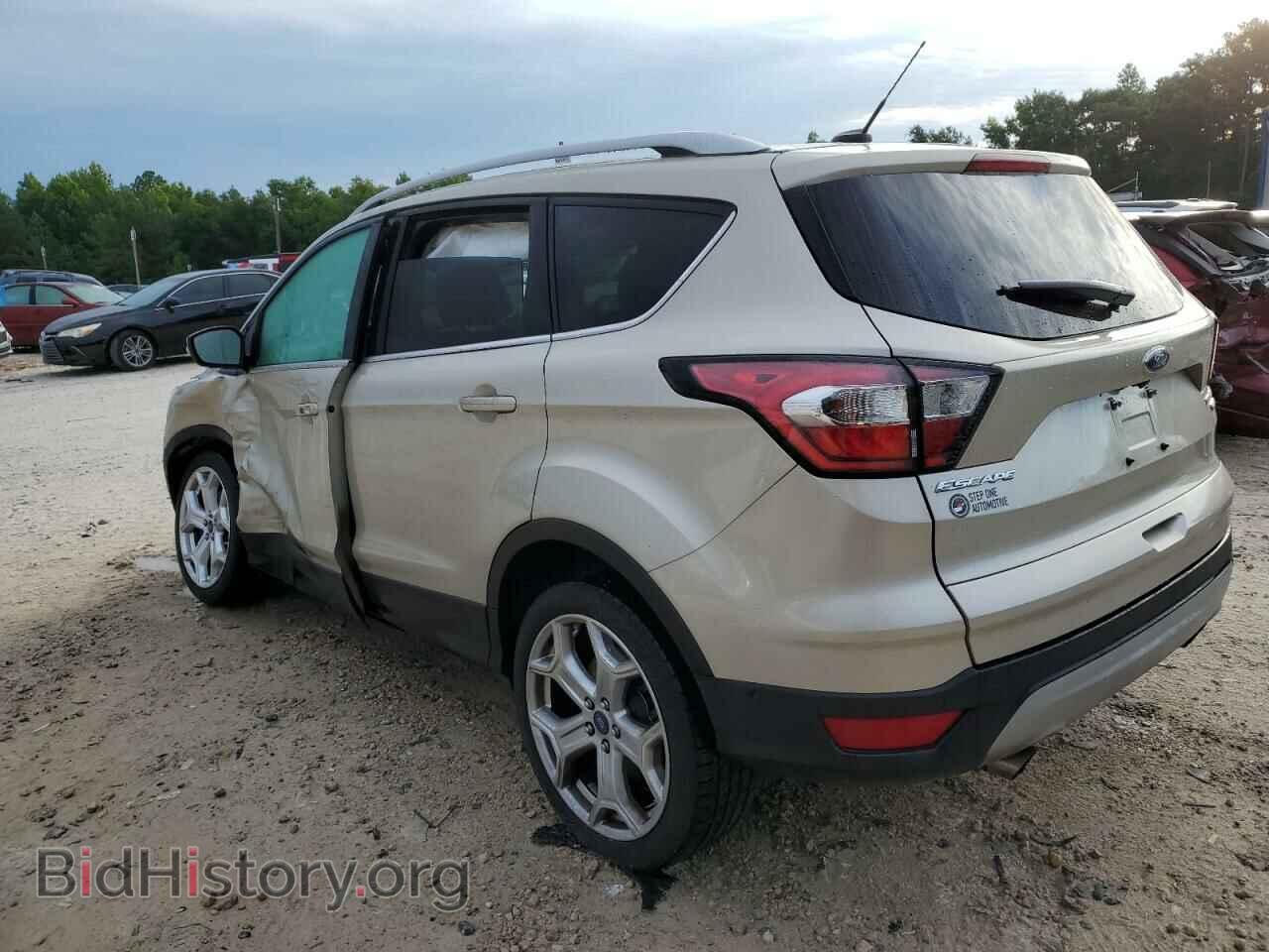 2017 FORD ESCAPE - VIN: 1FMCU0J96HUE02233 - Фото 2