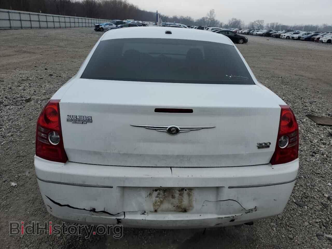 2010 CHRYSLER 300 - VIN: 2C3CA5CV5AH326151 - Фото 6