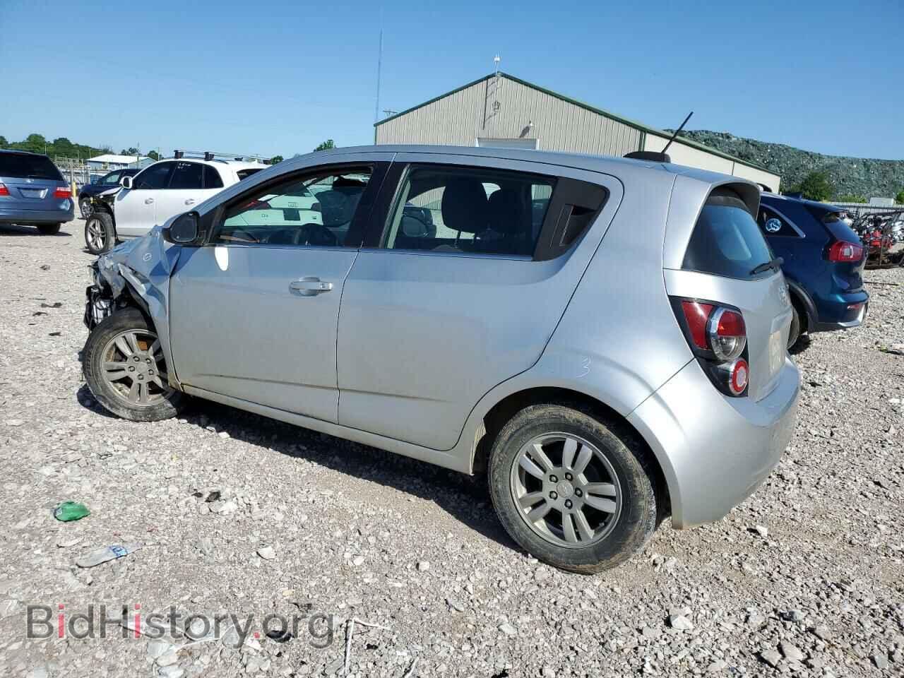 2015 CHEVROLET SONIC - VIN: 1G1JC6SH4F4139219 - Фото 2