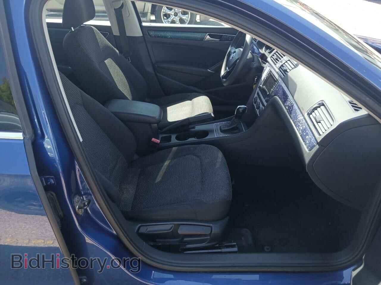 2016 VOLKSWAGEN PASSAT - VIN: 1VWAT7A34GC042125 - Фото 5