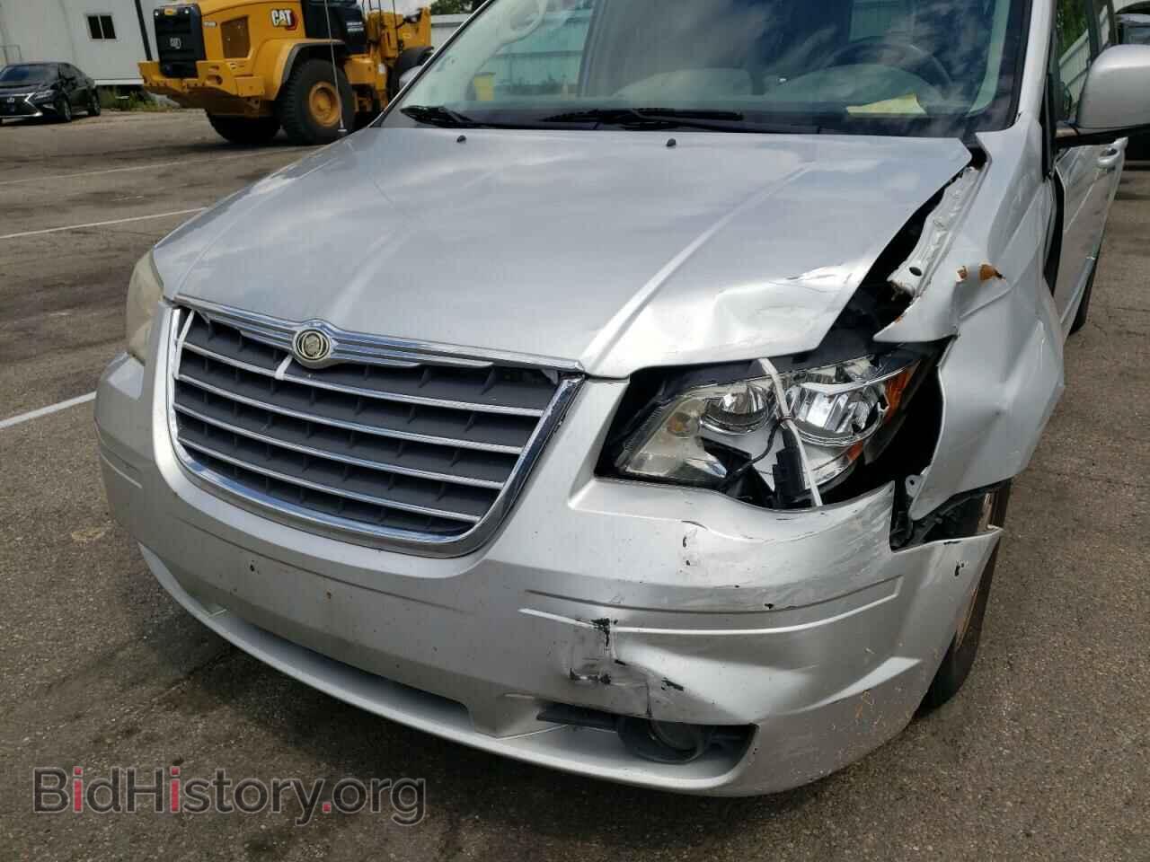 2009 CHRYSLER MINIVAN - VIN: 2A8HR54129R521323 - Фото 9