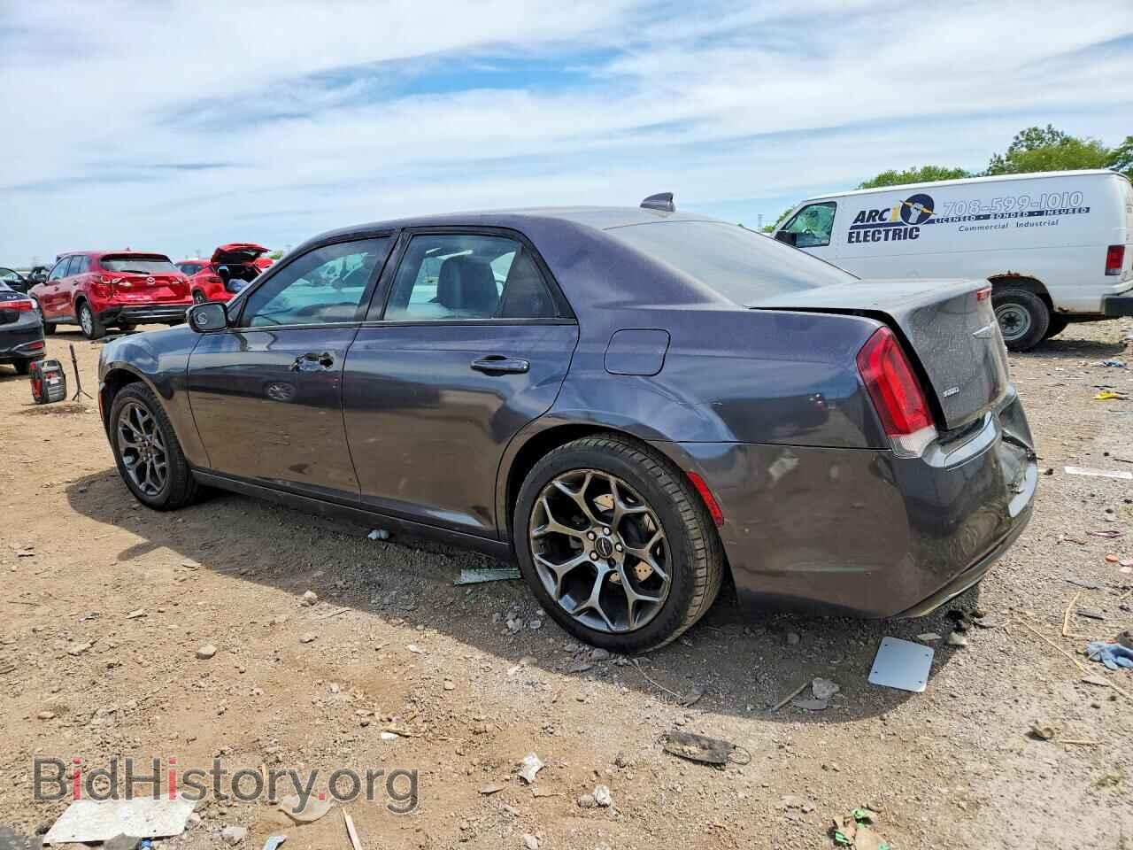 2016 CHRYSLER 300 - VIN: 2C3CCAGG9GH261960 - Фото 2