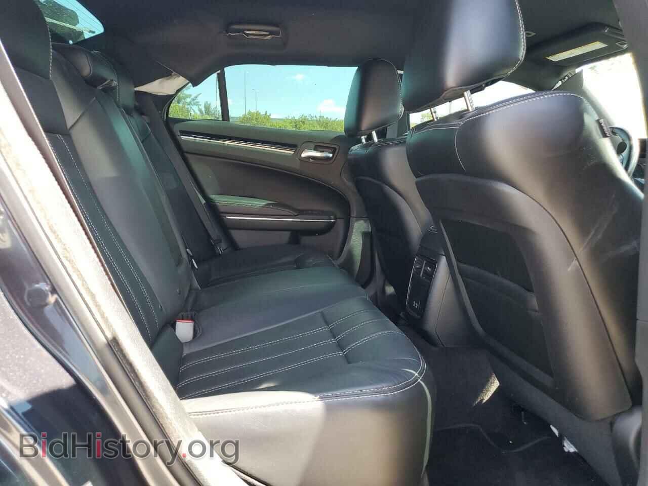 2017 CHRYSLER 300 - VIN: 2C3CCABG6HH552425 - Photo 10