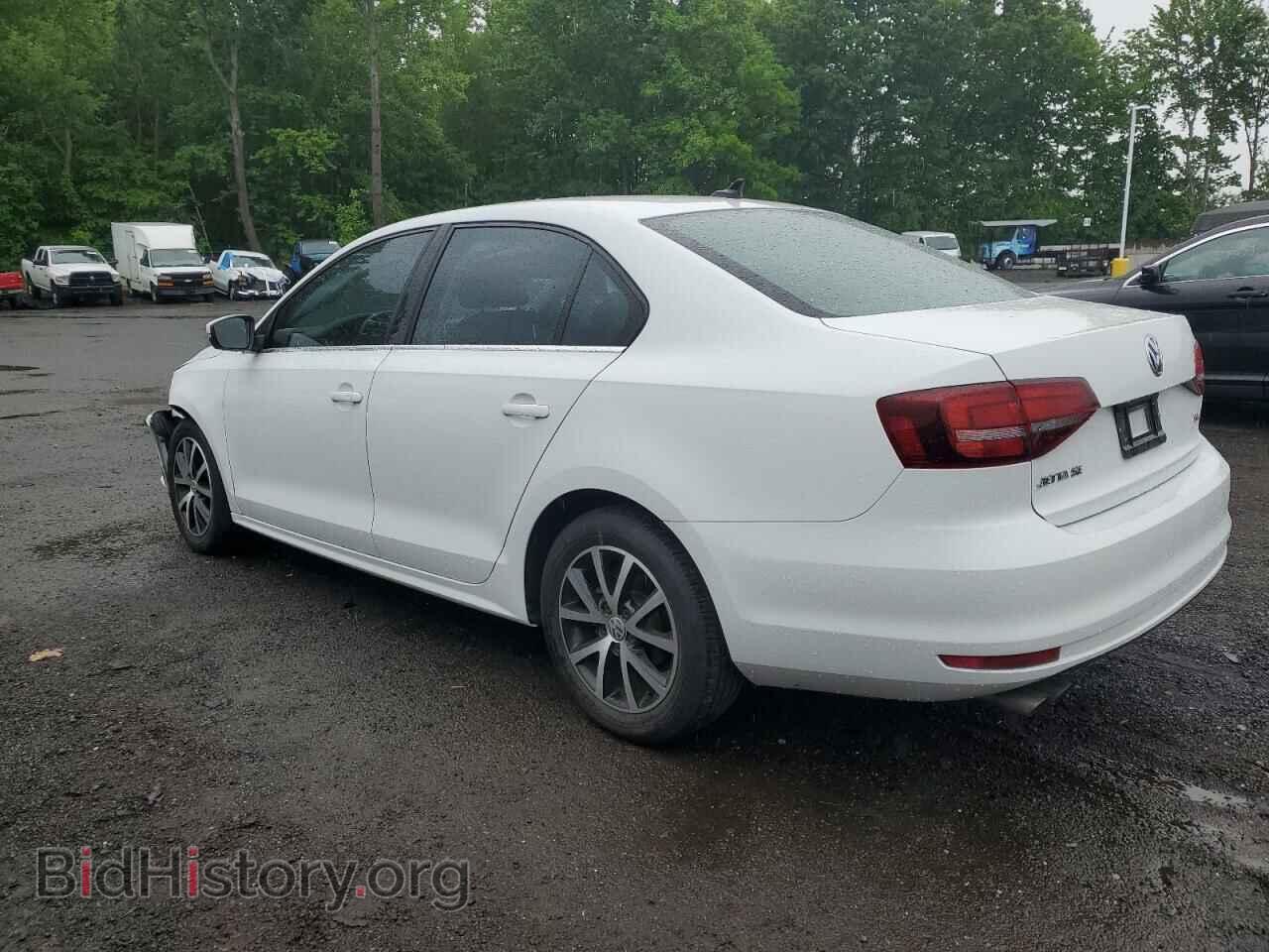 2017 VOLKSWAGEN JETTA - VIN: 3VWDB7AJXHM402951 - Фото 2