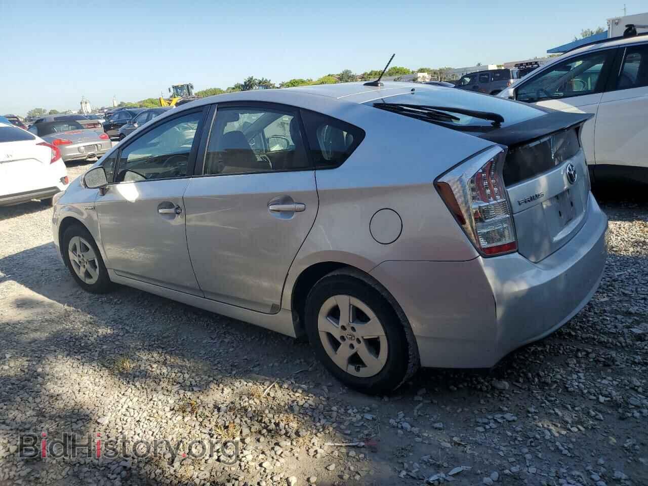 2011 TOYOTA PRIUS - VIN: JTDKN3DU8B0323045 - Фото 2