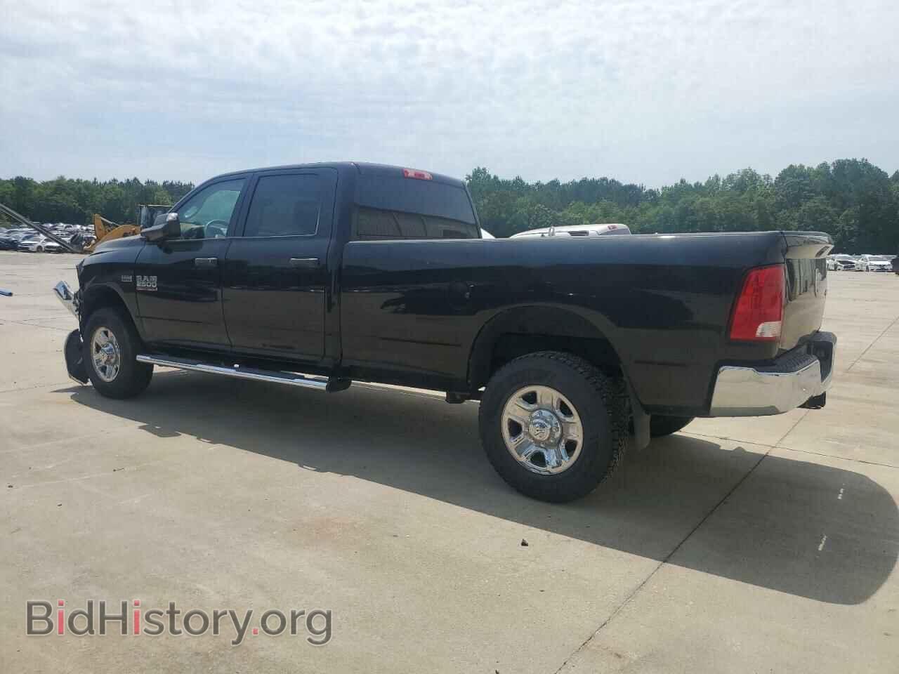 2018 RAM All Models - VIN: 3C6UR5HJ4JG117571 - Фото 2