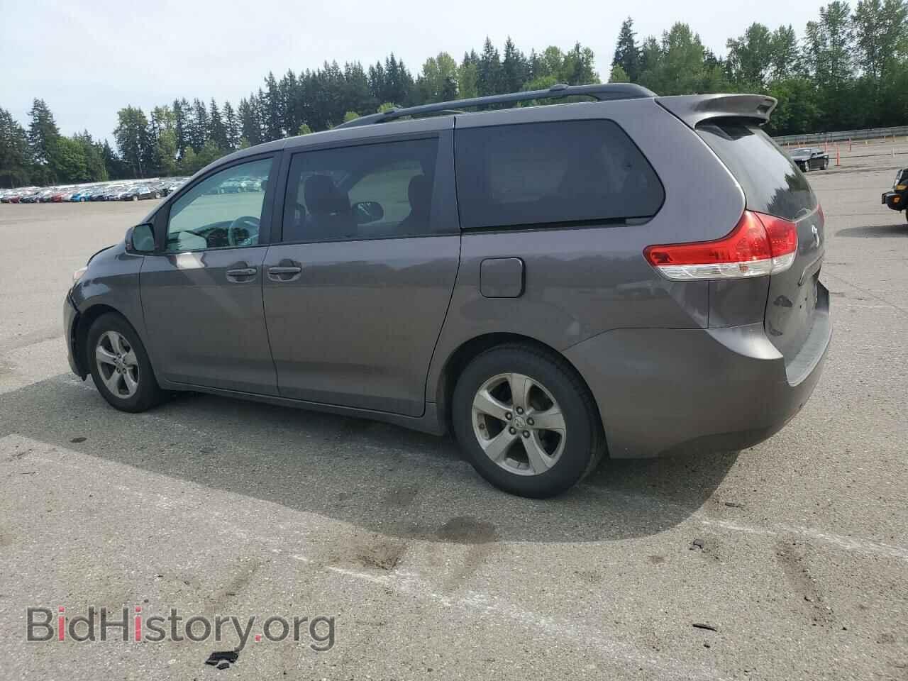 2011 TOYOTA All Models - VIN: 5TDKK3DC4BS162352 - Фото 2