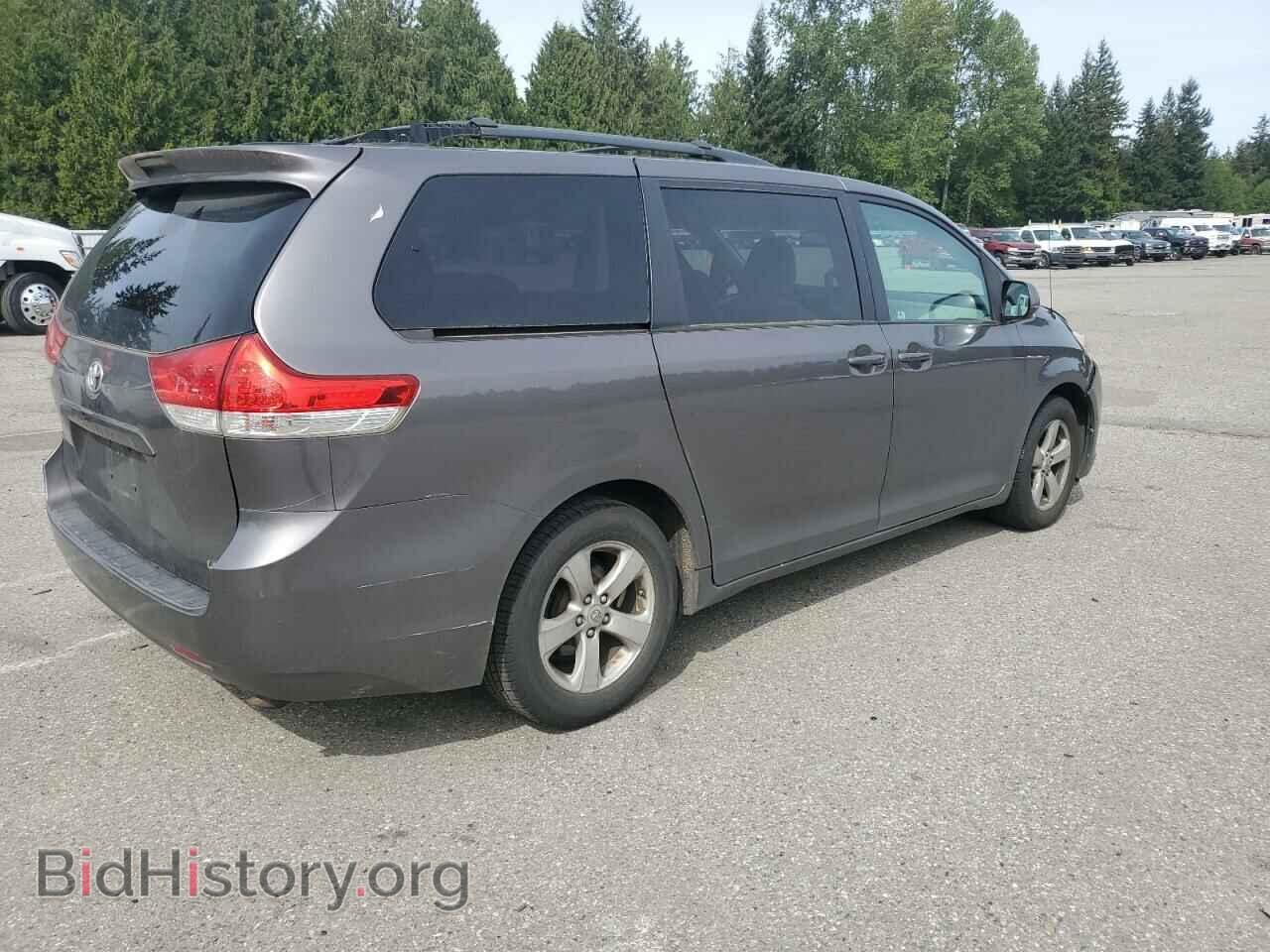 2011 TOYOTA All Models - VIN: 5TDKK3DC4BS162352 - Фото 3