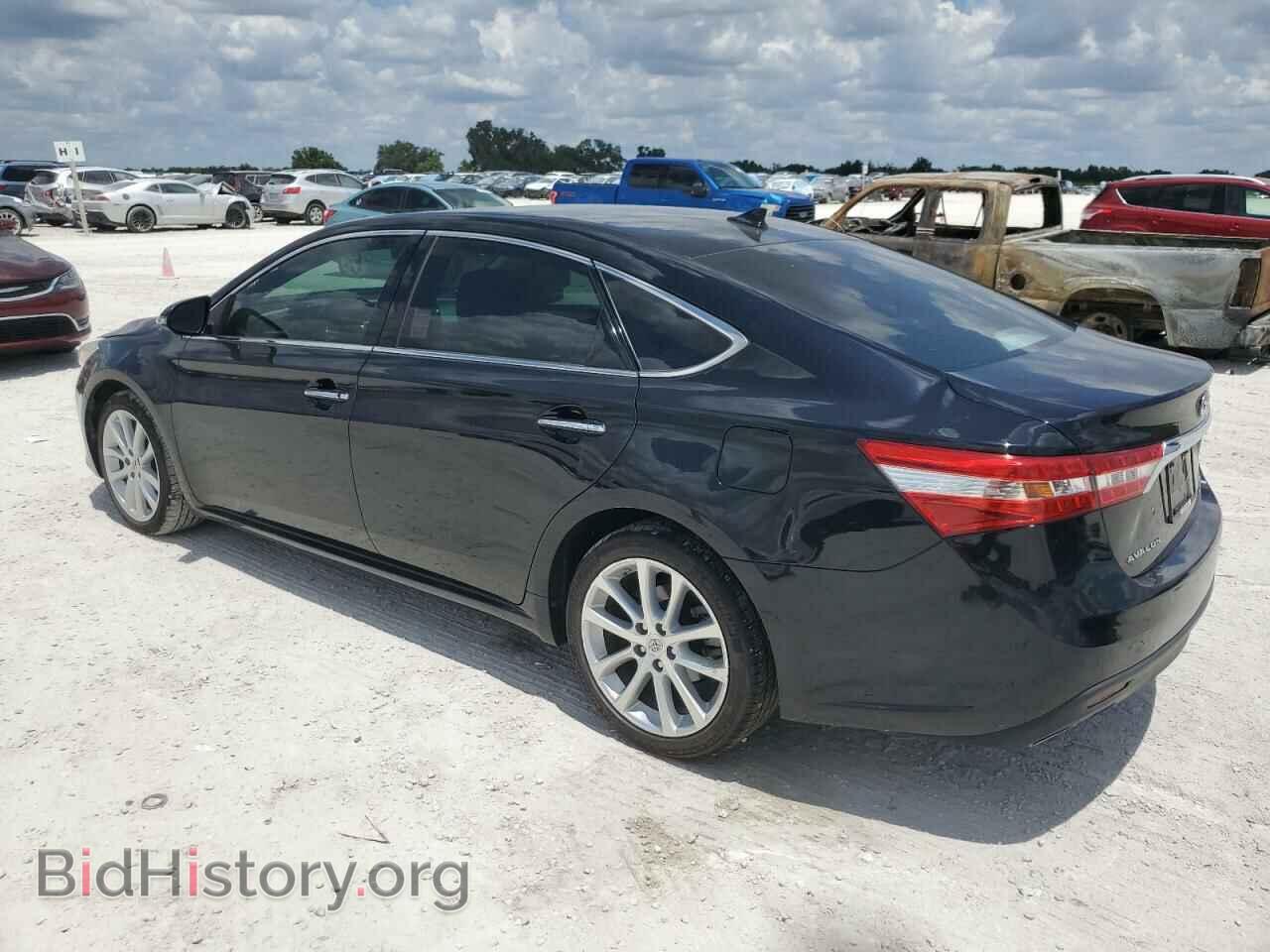 2013 TOYOTA AVALON - VIN: 4T1BK1EBXDU044181 - Фото 2