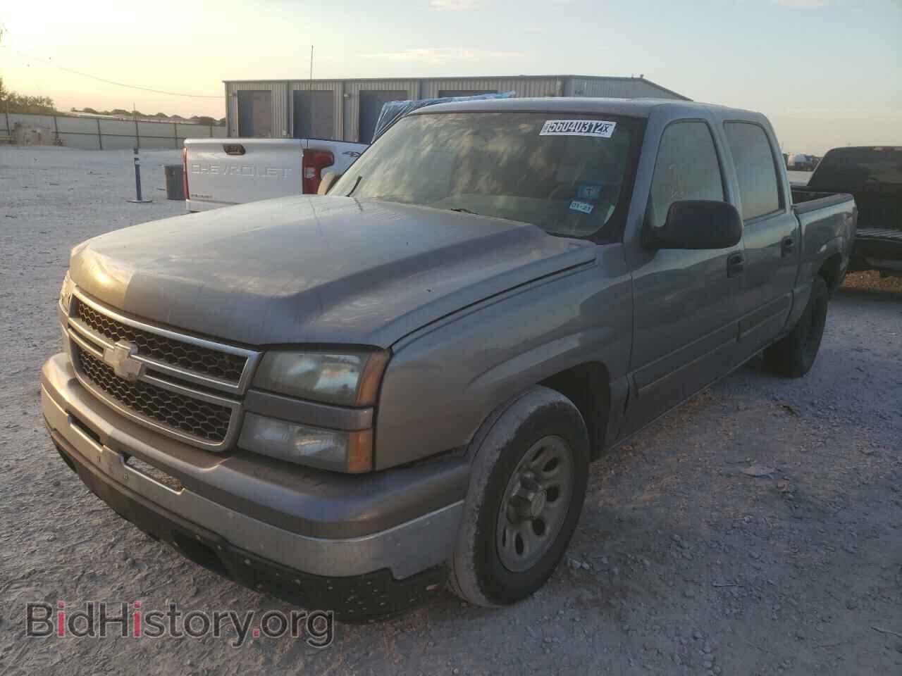 2007 CHEVROLET SILVERADO - VIN: 2GCEC13V571167186 - Фото 2