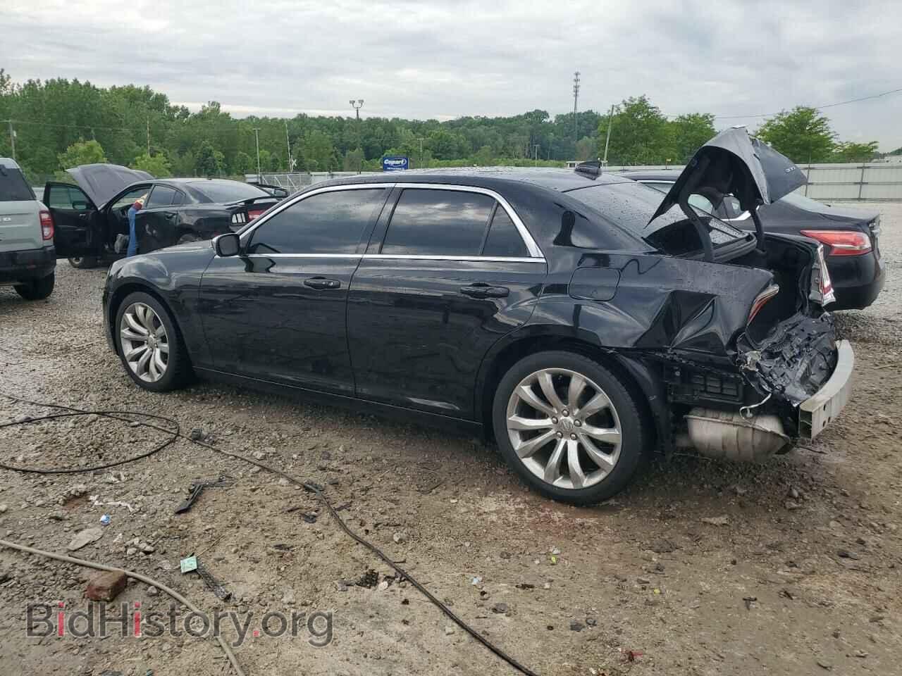 2018 CHRYSLER 300 - VIN: 2C3CCAEG7JH120153 - Фото 2