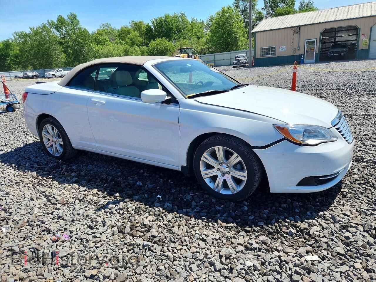 2012 CHRYSLER 200 - VIN: 1C3BCBEG8CN255556 - Photo 4