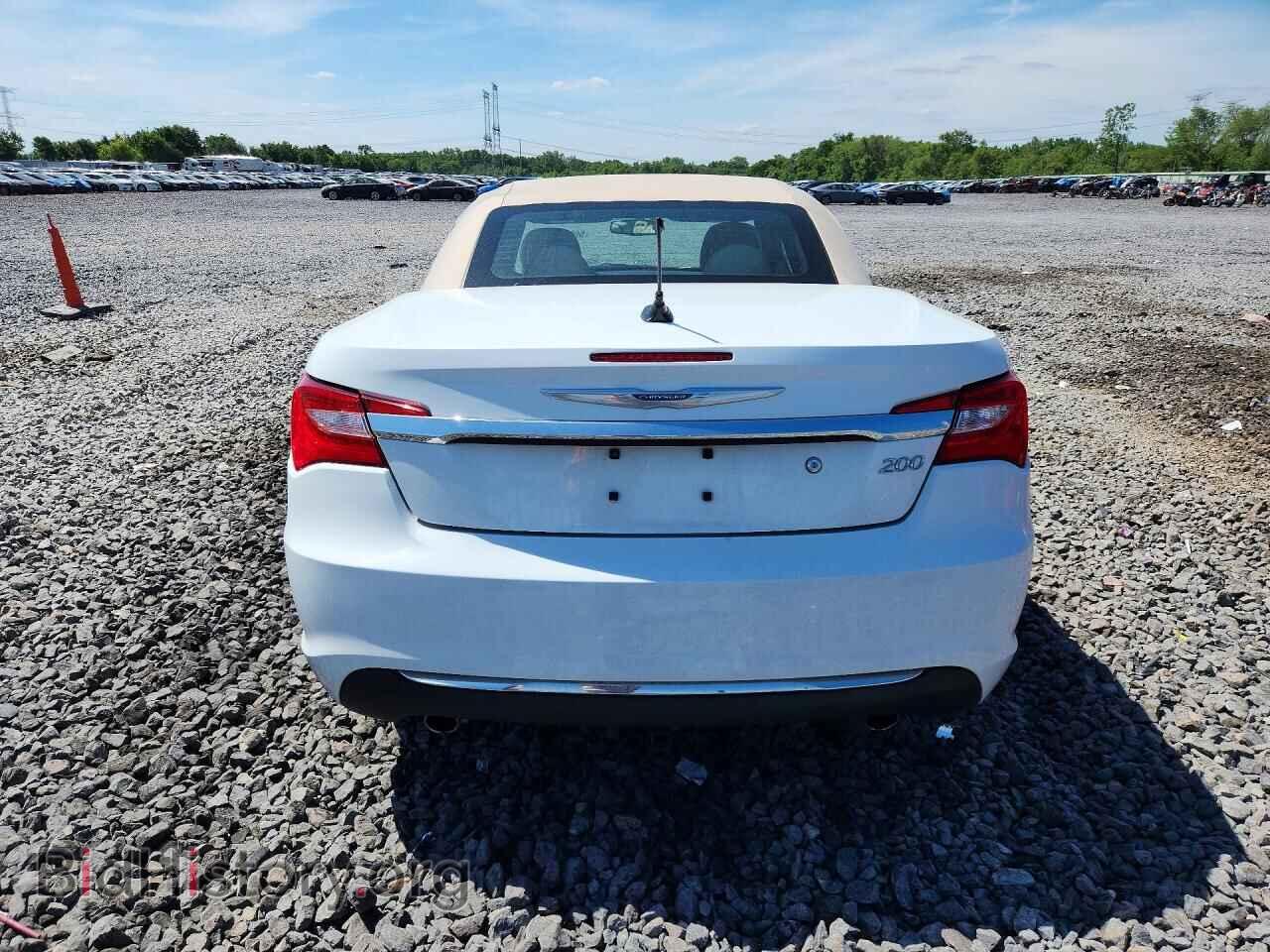 2012 CHRYSLER 200 - VIN: 1C3BCBEG8CN255556 - Photo 6