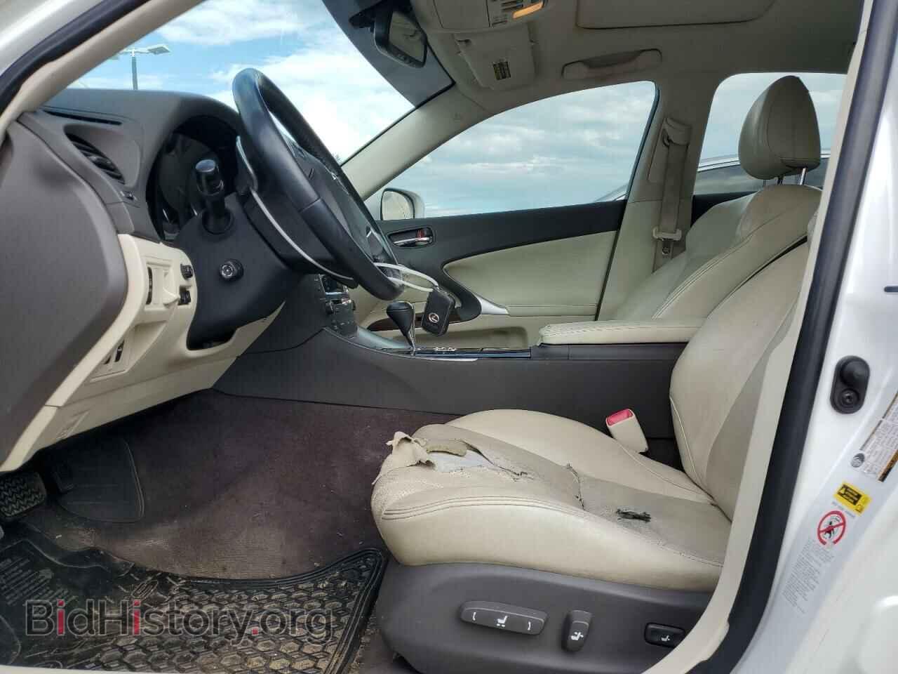 2011 LEXUS IS - VIN: JTHCF5C28B5047108 - Photo 7