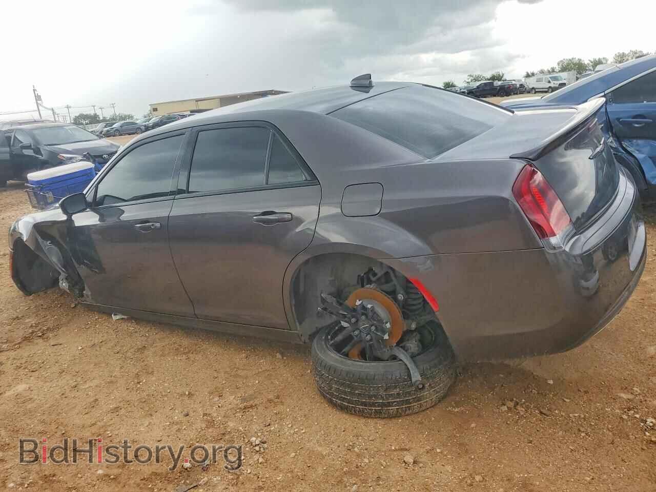 2021 CHRYSLER 300 - VIN: 2C3CCABT7MH673522 - Photo 2
