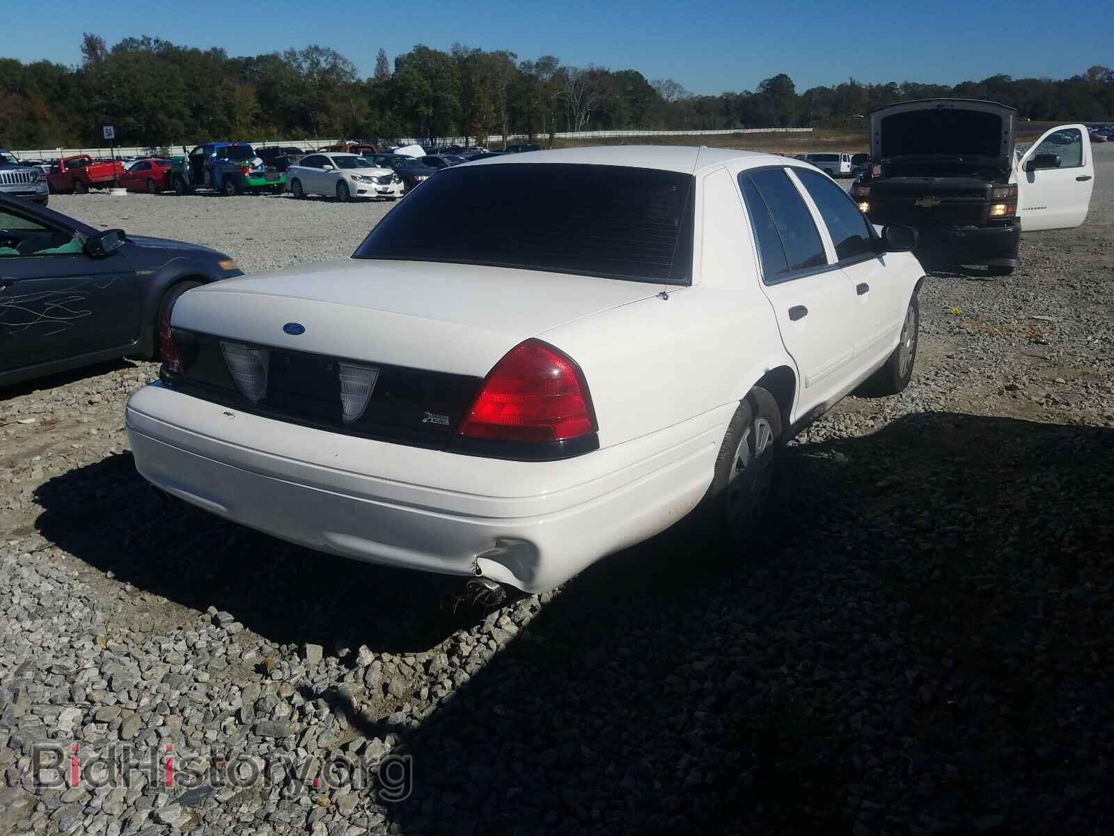 2011 FORD CROWN VIC - VIN: 2FABP7BV0BX111244 - Фото 4