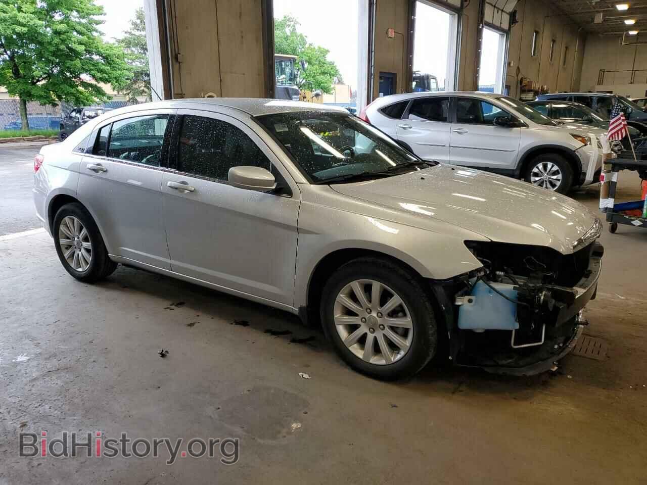 2011 CHRYSLER 200 - VIN: 1C3BC1FB7BN623673 - Фото 4