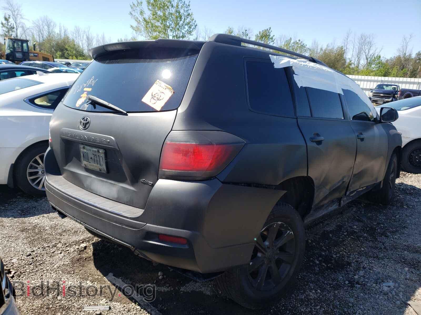 2013 TOYOTA HIGHLANDER - VIN: 5TDBK3EH8DS202977 - Фото 4
