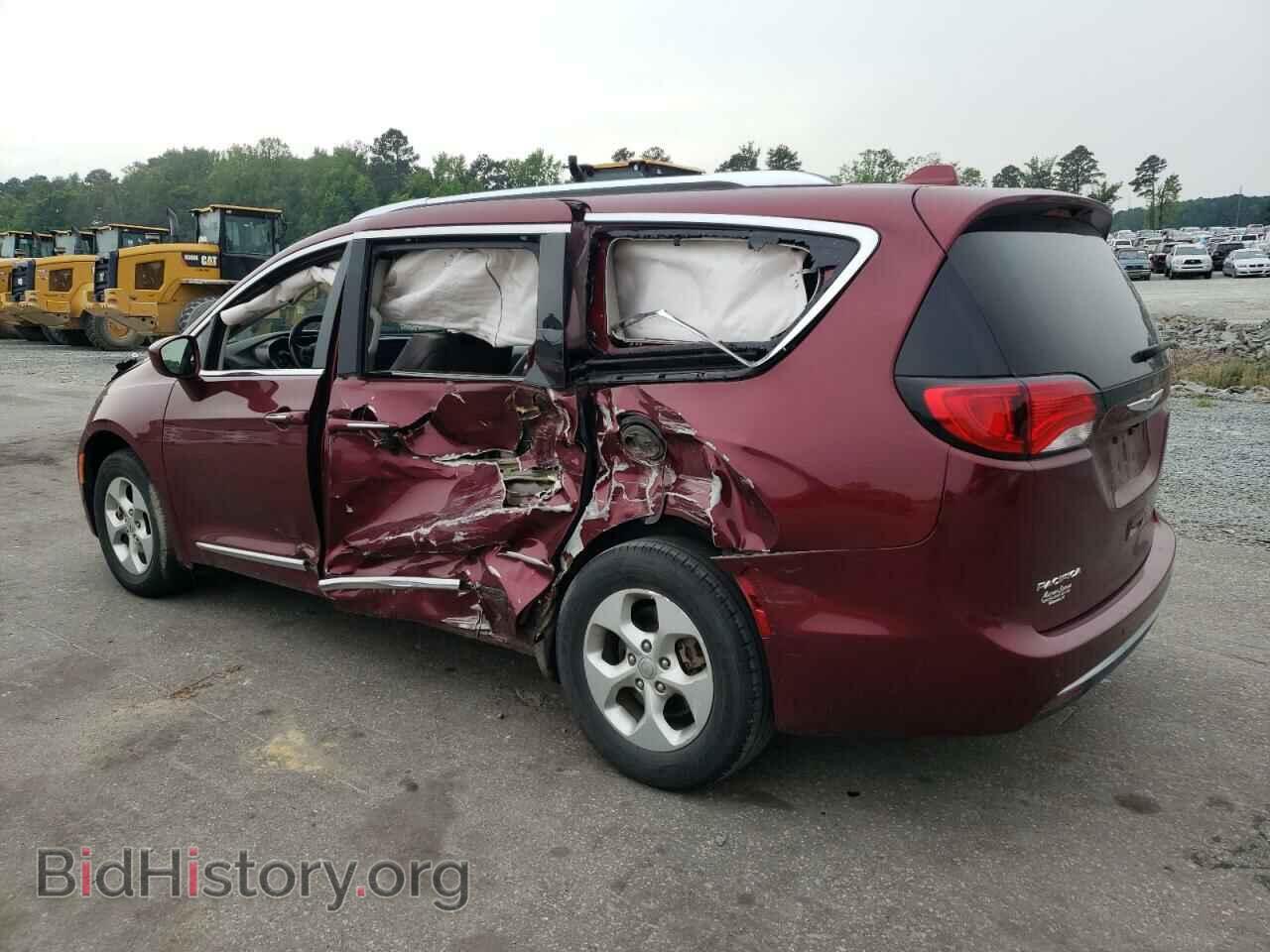 2017 CHRYSLER PACIFICA - VIN: 2C4RC1EG6HR556048 - Фото 2