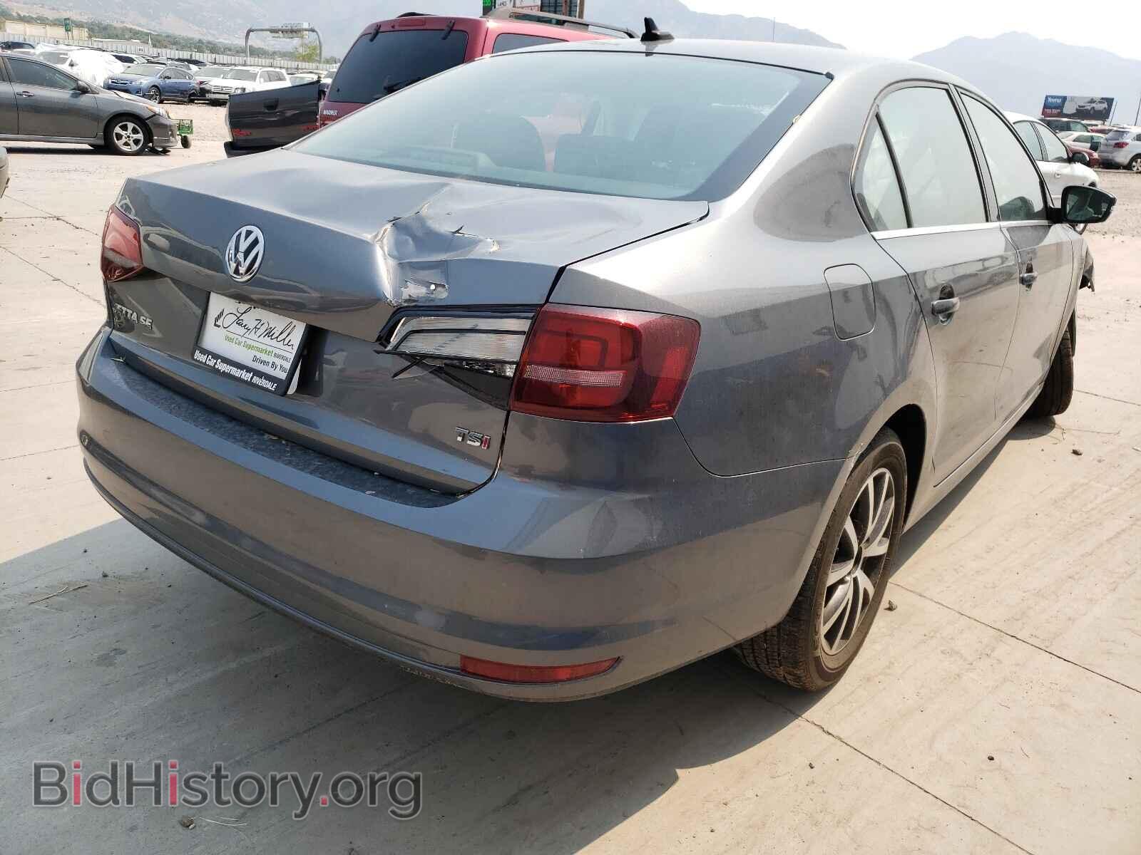 2017 VOLKSWAGEN JETTA - VIN: 3VWDB7AJ7HM392976 - Фото 4