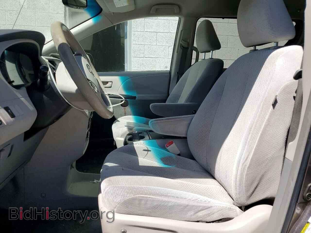 2011 TOYOTA SIENNA - VIN: 5TDKK3DC4BS092898 - Фото 7