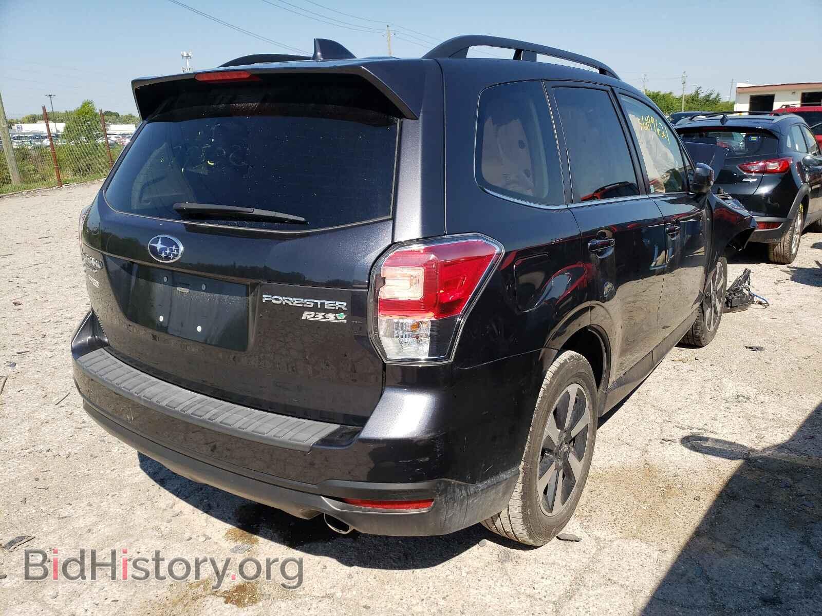 2017 SUBARU FORESTER - VIN: JF2SJAJC0HH529502 - Фото 4