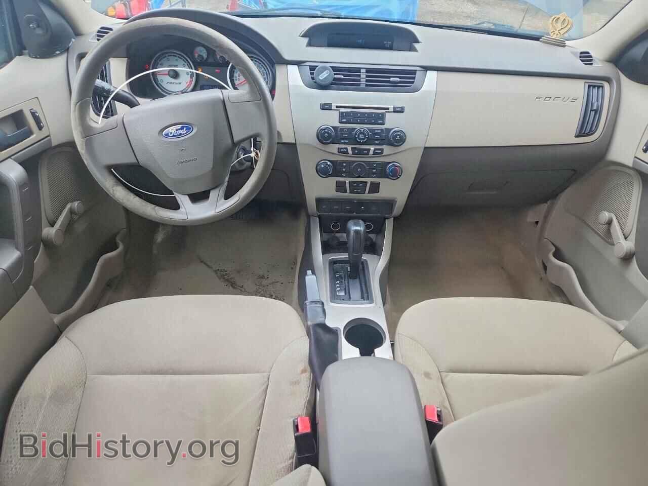 2010 FORD FOCUS - VIN: 1FAHP3EN2AW152001 - Photo 8