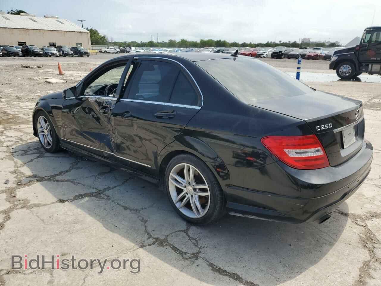 2014 MERCEDES-BENZ C-CLASS - VIN: WDDGF4HB9EA934191 - Фото 2