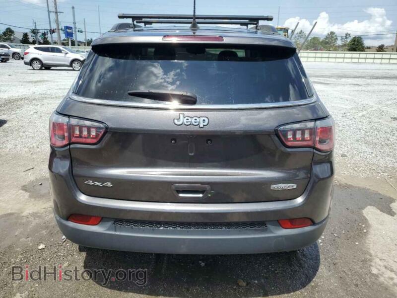 2019 Jeep COMPASS (VIN 3C4NJDBB6KT650403) — photo 6 of 15