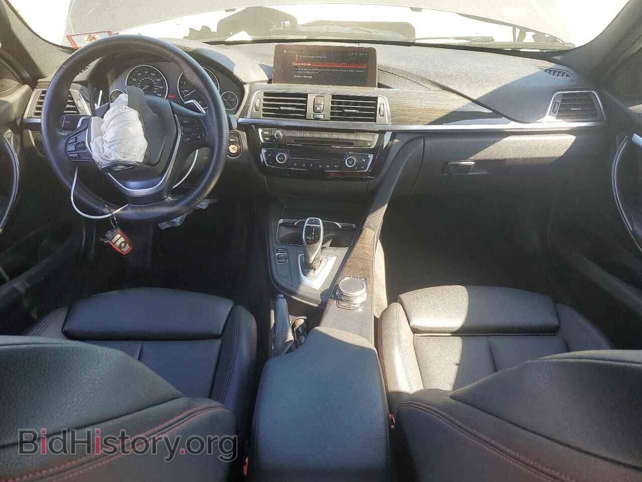 2018 BMW 3 SERIES - VIN: WBA8D9C53JEB35190 - Photo 8