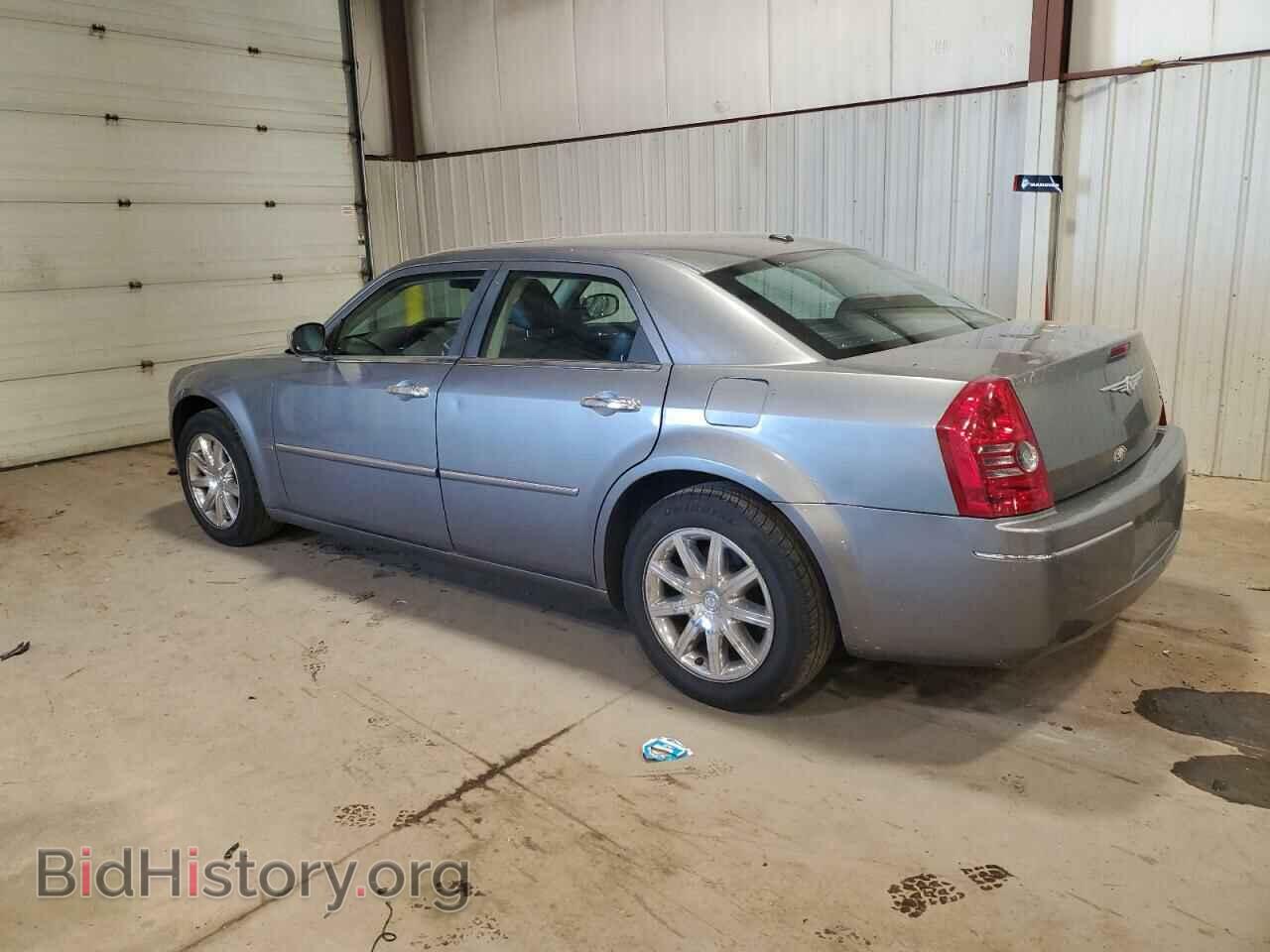 2010 CHRYSLER 300 - VIN: 2C3CA5CV6AH318835 - Фото 2