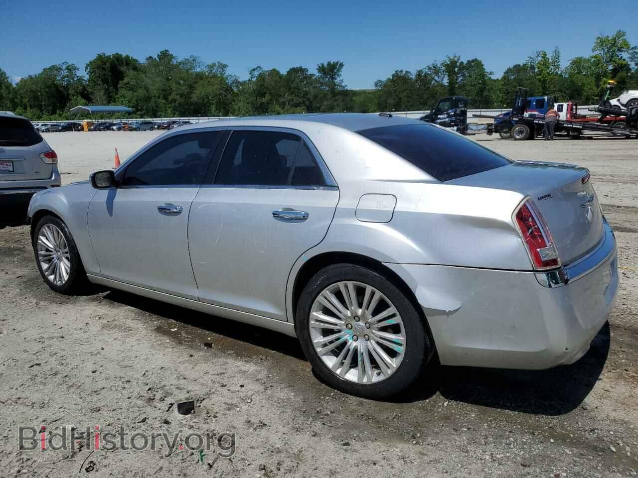 2012 CHRYSLER 300 - VIN: 2C3CCAET5CH141132 - Фото 2