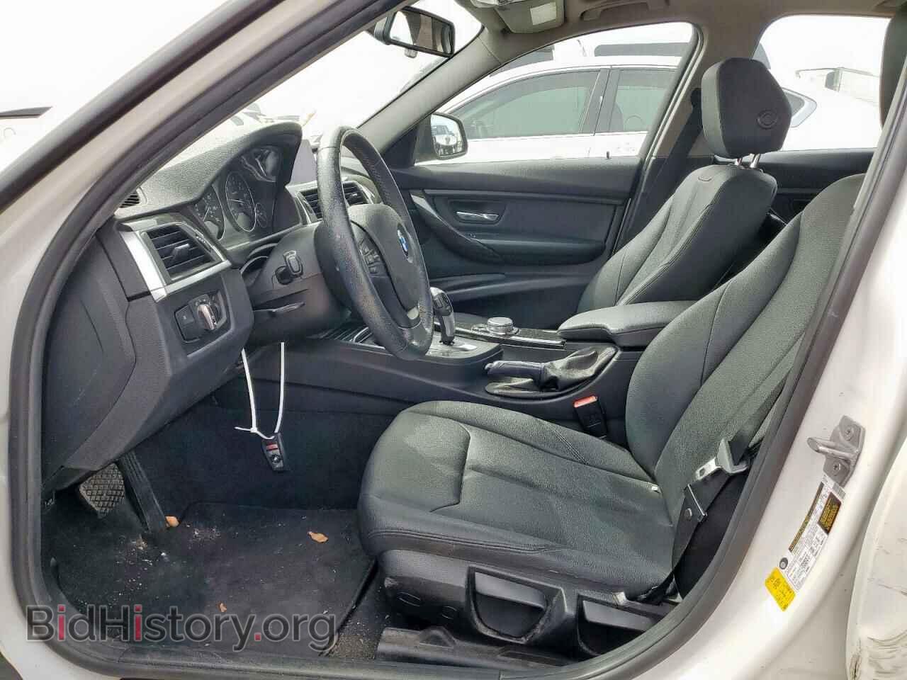 2016 BMW 3 SERIES - VIN: WBA8E1G58GNU11667 - Фото 8