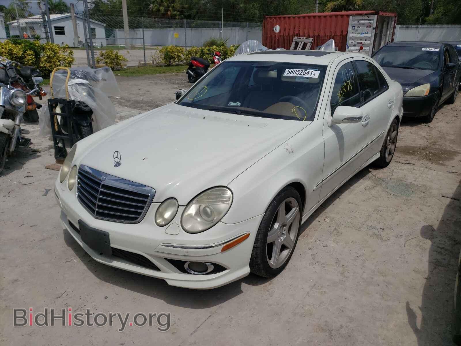 2009 MERCEDES-BENZ E-CLASS - VIN: WDBUF56XX9B381048 - Фото 2